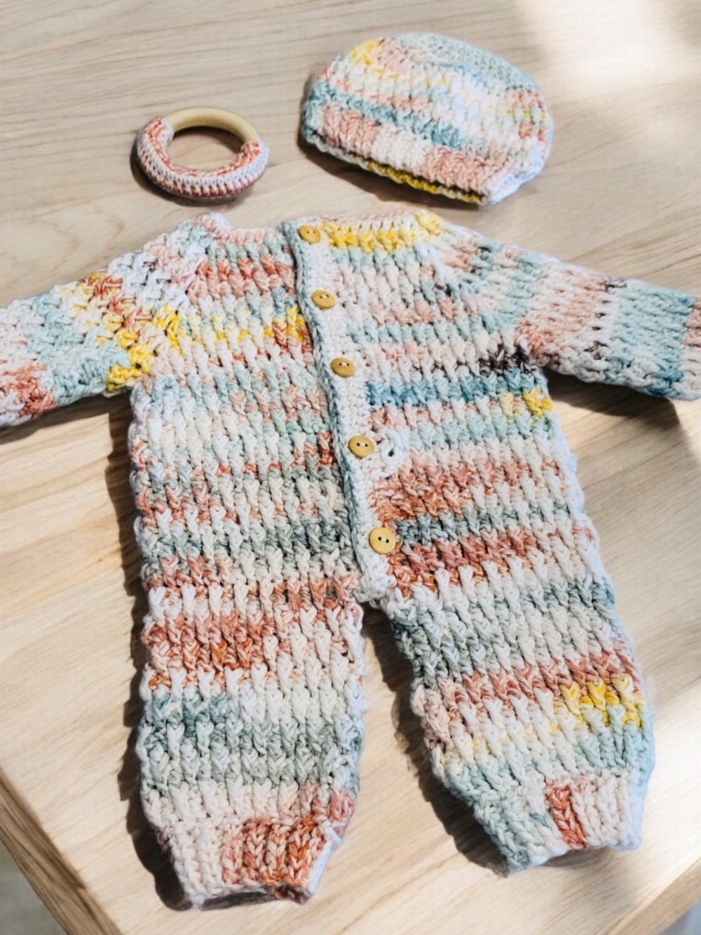 Newborn Baby Romper Gift Set with Beanie & Crochet Wooden Ring 0-3 Months